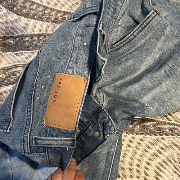Pacsun stacked skinny Never worn 28x30 bought and out grew them retail: 55$ - Picture 4 of 5
